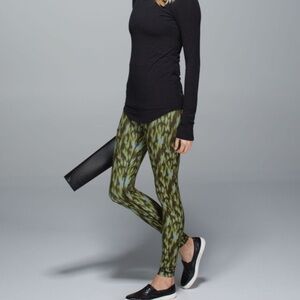 Lululemon Wunder Under Pant Full-On Luxtreme
Lusche Telemark Almost Pear inkwell